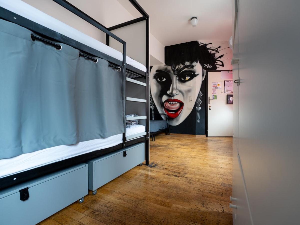 Hostel The Madhouse